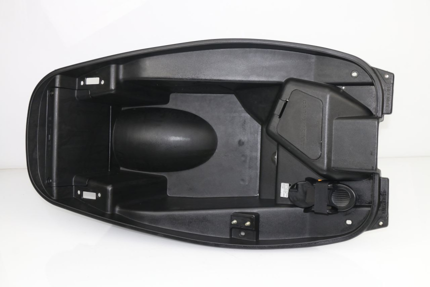 photo de COFFRE SELLE KYMCO XCITING 500 (2004 - 2006)