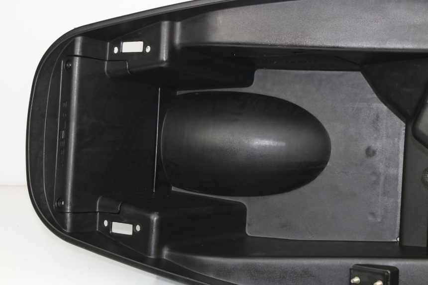 photo de COFFRE SELLE KYMCO XCITING 500 (2004 - 2006)