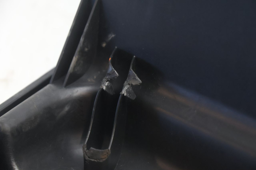 photo de COFFRE SELLE KYMCO LIKE 125 (2009 - 2016) - État de surface