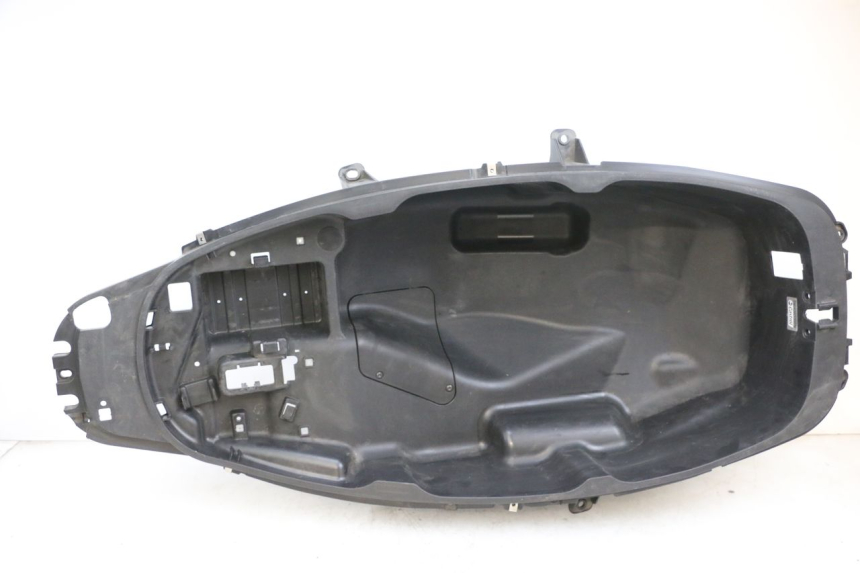 photo de COFFRE SELLE PIAGGIO MP3 HPE 350 (2018 - 2020) - Vue principale
