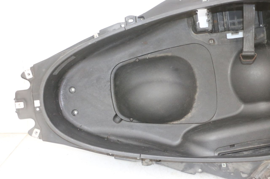 photo de COFFRE SELLE PIAGGIO MP3 LT 300 (2010 - 2016)