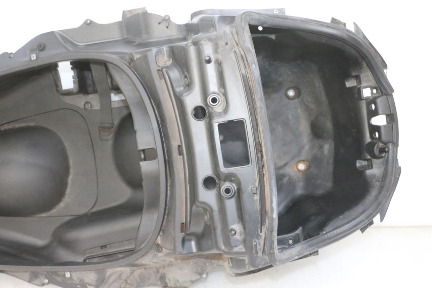 photo de COFFRE SELLE PIAGGIO MP3 LT 300 (2010 - 2016)