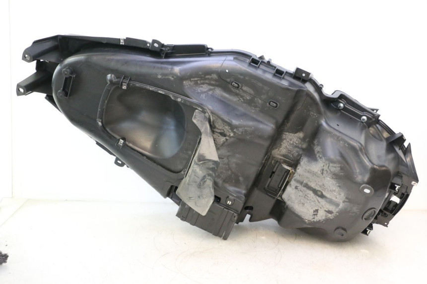 photo de COFFRE SELLE PIAGGIO MP3 LT 300 (2010 - 2016) - Autre angle de vue