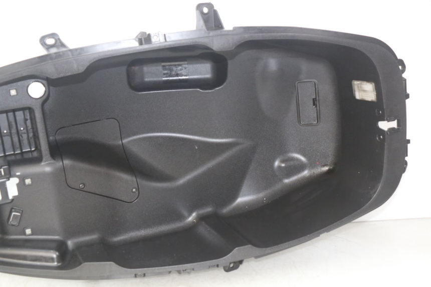 photo de COFFRE SELLE PIAGGIO MP3 500 (2014 - 2016)