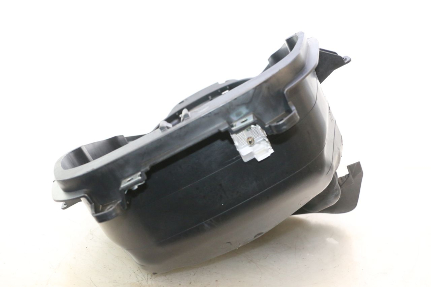 photo de COFFRE SELLE PIAGGIO MP3 500 (2016 - 2018) - État de surface