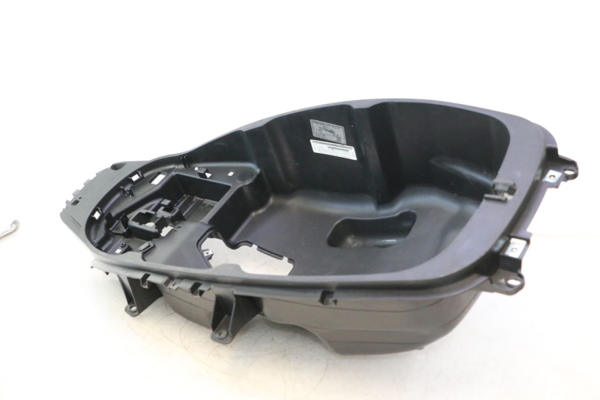 photo de COFFRE SELLE PIAGGIO MP3 500 (2016 - 2018) - Pièce contrôlée