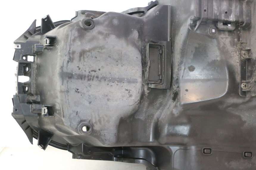 photo de COFFRE SELLE PIAGGIO MP3 500 (2011 - 2015) - Vue produit