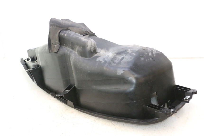 photo de COFFRE SELLE PIAGGIO MP3 500 (2016 - 2018) - Détails caractéristiques