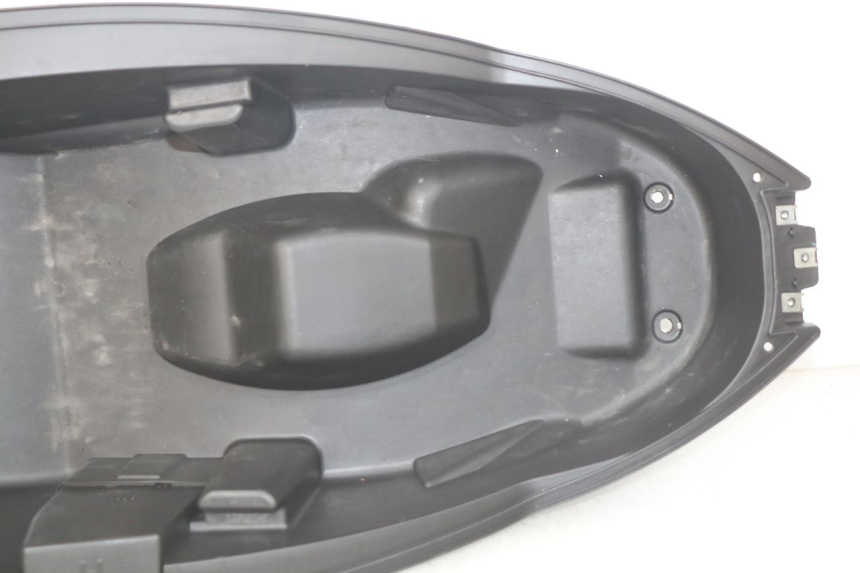 photo de COFFRE SELLE PEUGEOT CITYSTAR 125 (2011 - 2017)