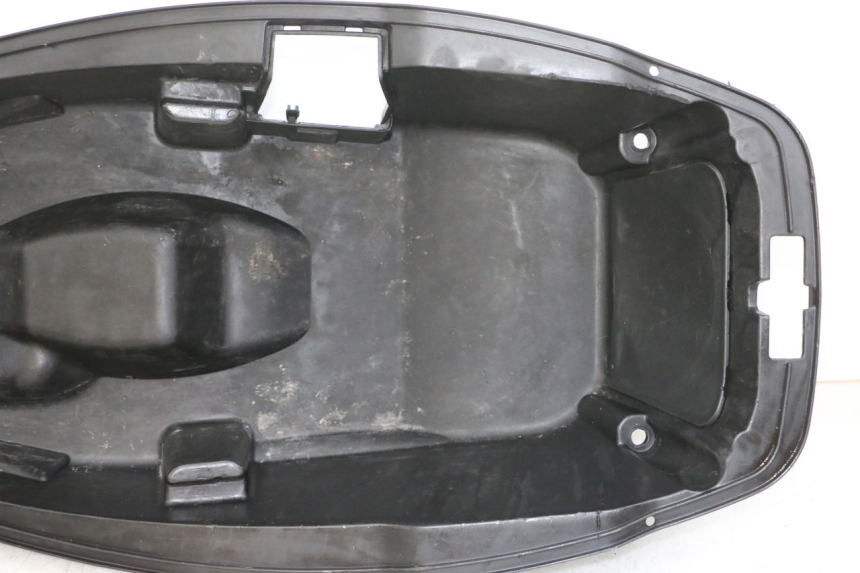 photo de COFFRE SELLE PEUGEOT CITYSTAR 50 (2013 - 2017)