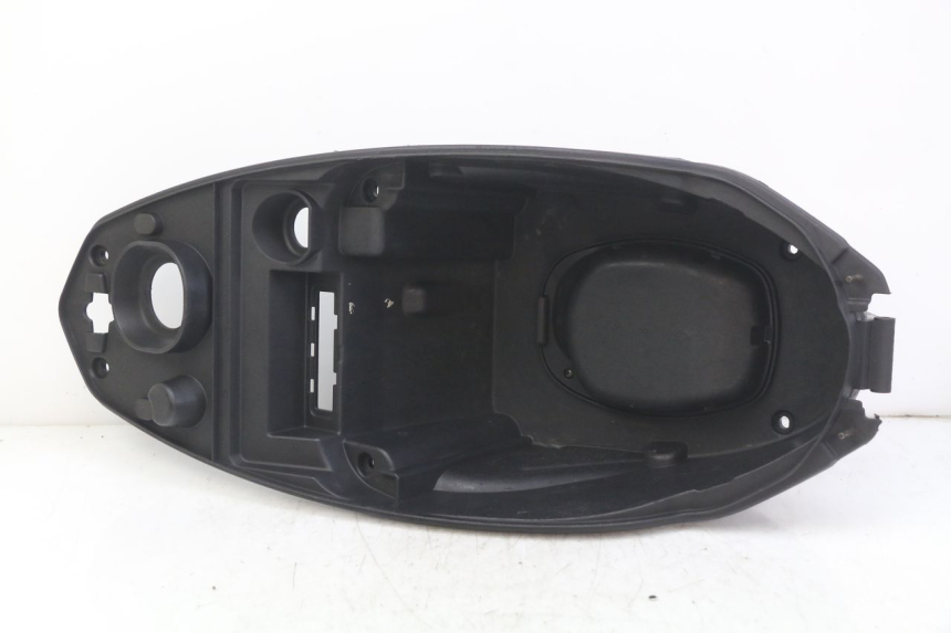 photo de COFFRE SELLE PEUGEOT KISBEE 2T 50 (2010 - 2017)