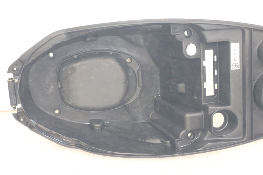 photo de COFFRE SELLE PEUGEOT KISBEE 2T 50 (2018 - 2022)