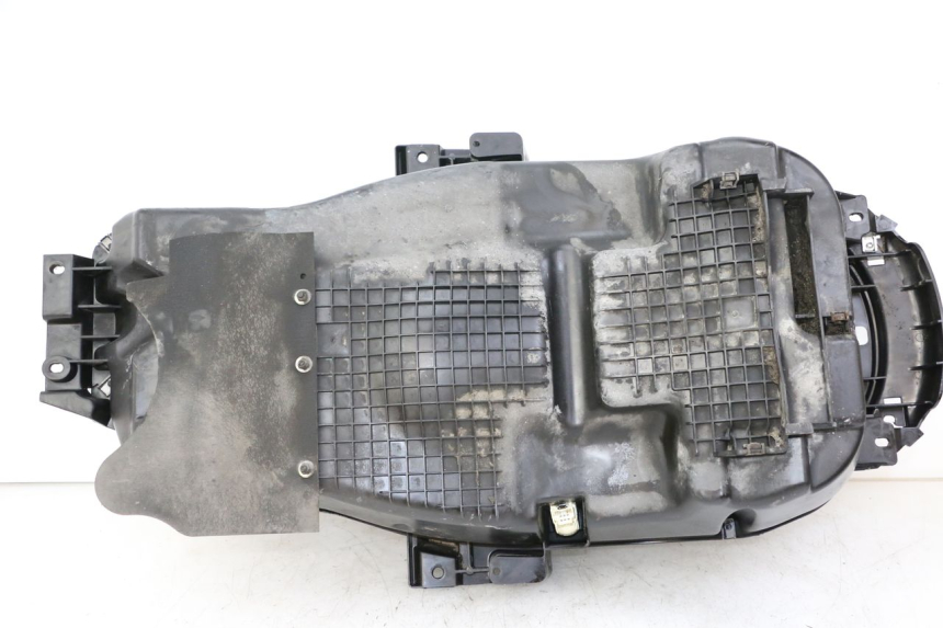 photo de COFFRE SELLE PEUGEOT SATELIS 125 (2013 - 2018)