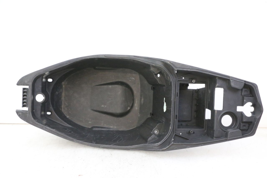 photo de COFFRE SELLE PEUGEOT SPEEDFIGHT 3 LC 2T 50 (2009 - 2015)