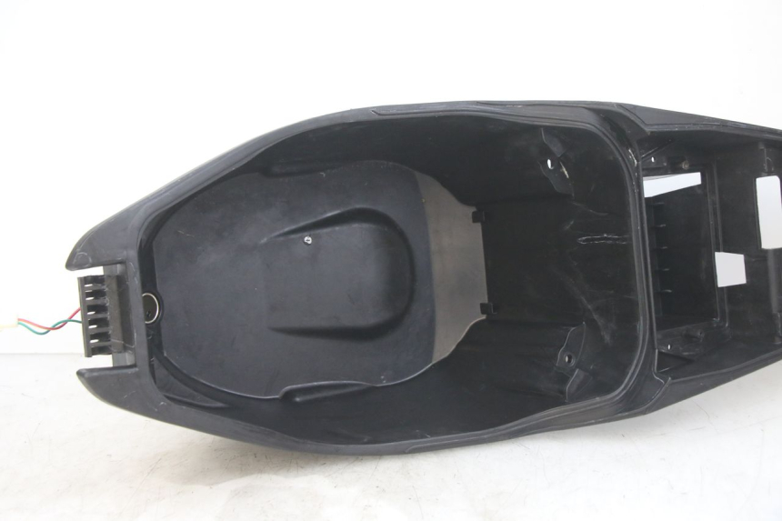 photo de COFFRE SELLE PEUGEOT SPEEDFIGHT 4 4T 50 (2015 - 2019)