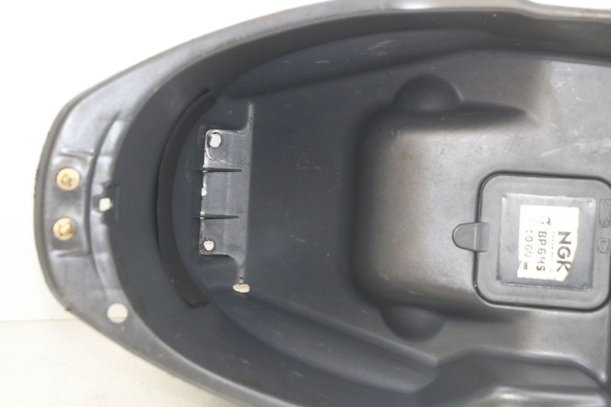 photo de COFFRE SELLE PEUGEOT SV 125 (1991 - 1994)