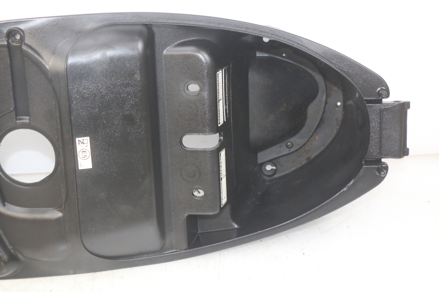 photo de COFFRE SELLE PEUGEOT TWEET 4T 50 (2018 - 2020)