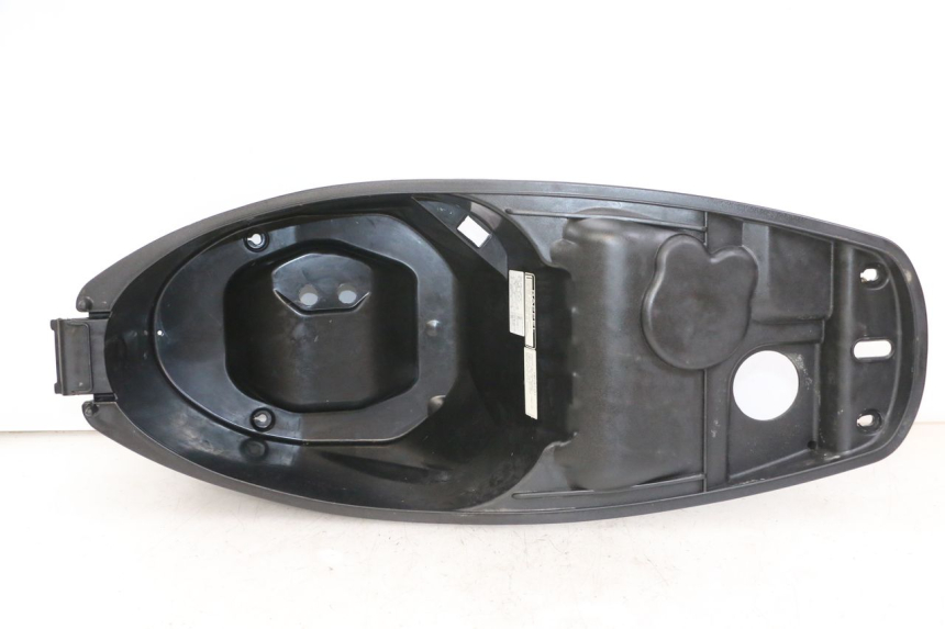 photo de COFFRE SELLE PEUGEOT TWEET 4T 50 (2014 - 2019)