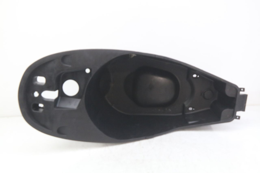 photo de COFFRE SELLE PEUGEOT VIVACITY 125 (2010 - 2017)