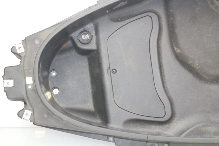 photo de COFFRE SELLE PIAGGIO MP3 500 (2011 - 2015)