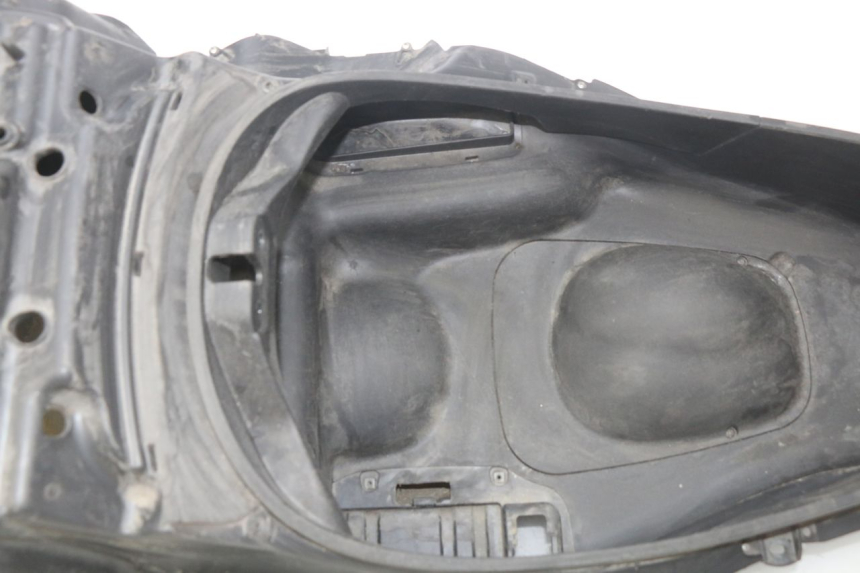 photo de COFFRE SELLE PIAGGIO MP3 LT 300 (2010 - 2016)