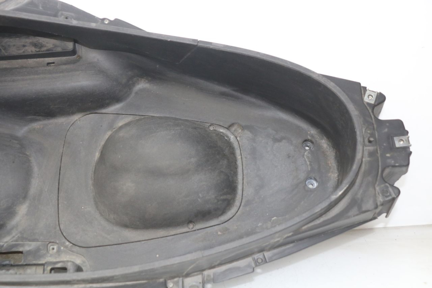 photo de COFFRE SELLE PIAGGIO MP3 LT 300 (2010 - 2016)