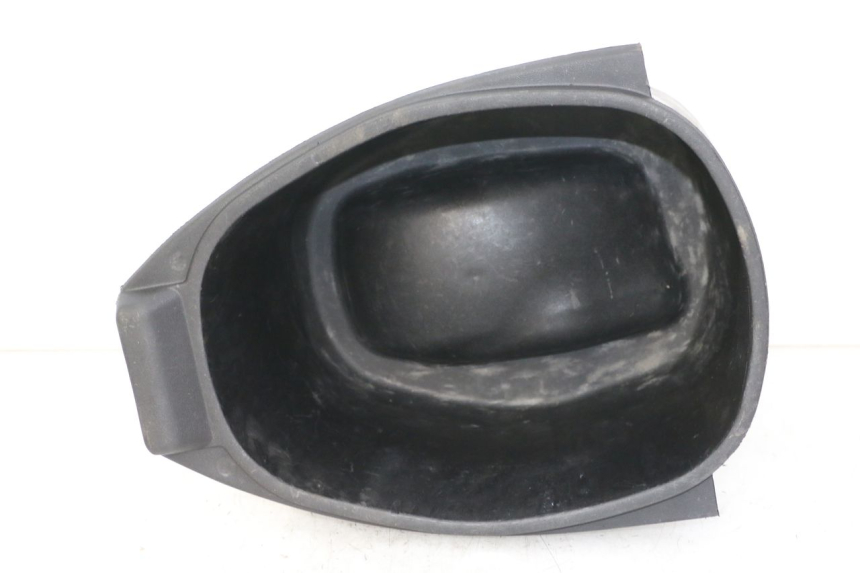 photo de COFFRE SELLE PIAGGIO VESPA LX IE 125 (2010 - 2012)