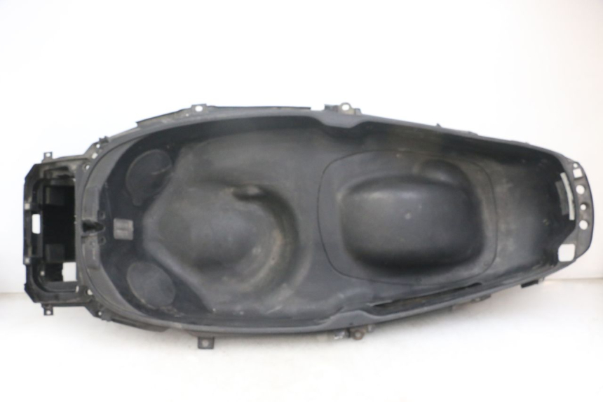 photo de COFFRE SELLE PIAGGIO X10 125 (2012 - 2017)