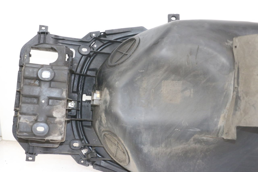 photo de COFFRE SELLE PIAGGIO X10 125 (2012 - 2017)
