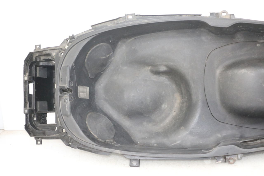 photo de COFFRE SELLE PIAGGIO X10 125 (2012 - 2017)