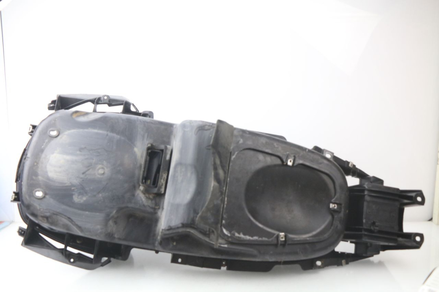 photo de COFFRE SELLE PIAGGIO X8 125 (2004 - 2007)