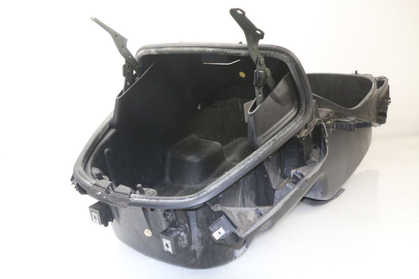 photo de COFFRE SELLE PIAGGIO X8 125 (2004 - 2007)