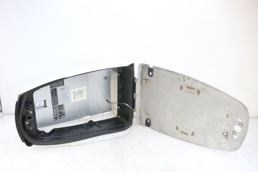 photo de COFFRE SELLE BMW R RT ABS 1200 (2010 - 2014) - Points de fixation