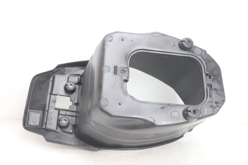 photo de COFFRE SELLE TNT MOTOR ROMA 12' 2T 50 (2007 - 2018) - Points de fixation