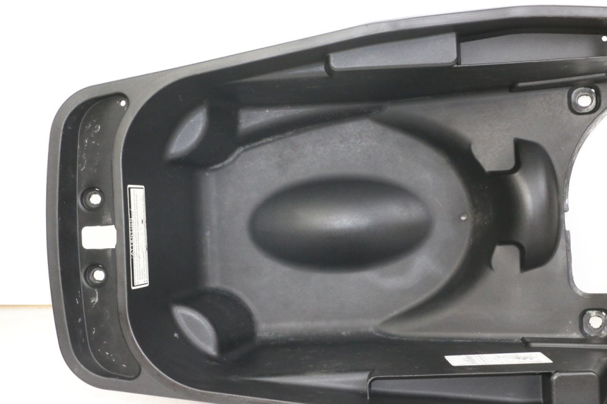 photo de COFFRE SELLE DAELIM S3 125 (2010 - 2017)