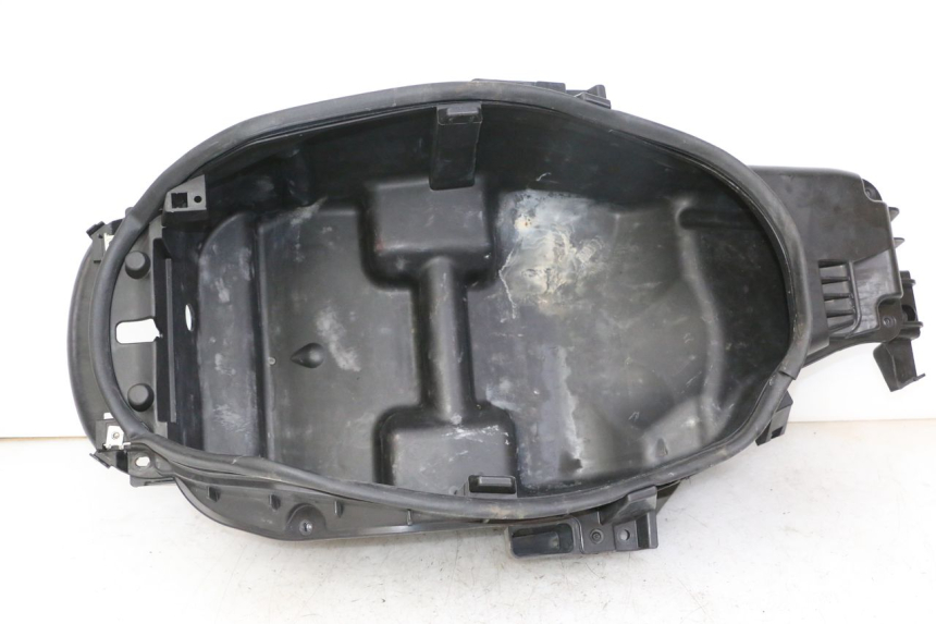 photo de COFFRE SELLE PEUGEOT SATELIS 250 (2006 - 2012)