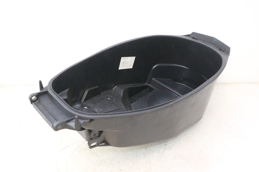 photo de COFFRE SELLE FYM SCOOTERONE 125 (2006 - 2008) - Autre angle de vue
