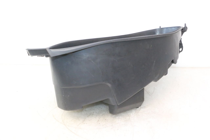 photo de COFFRE SELLE FYM SCOOTERONE 125 (2006 - 2008) - Vue d’ensemble