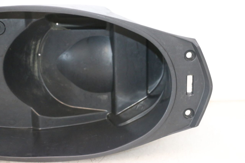 photo de COFFRE SELLE FYM SCOOTERONE 125 (2006 - 2008) - État de surface