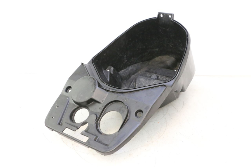 photo de COFFRE SELLE PEUGEOT SPEEDFIGHT 2 AC 50 (2000 - 2009) - Gros plan technique