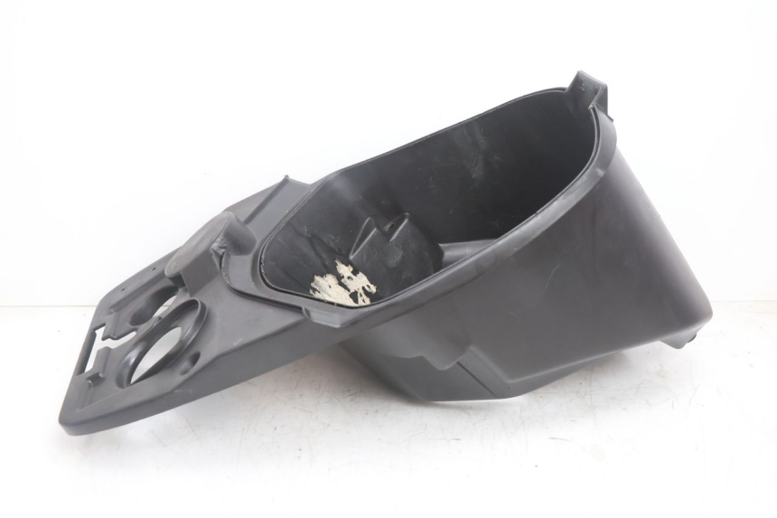 photo de COFFRE SELLE PEUGEOT SPEEDFIGHT LC 50 (1996 - 2002) - Gros plan technique