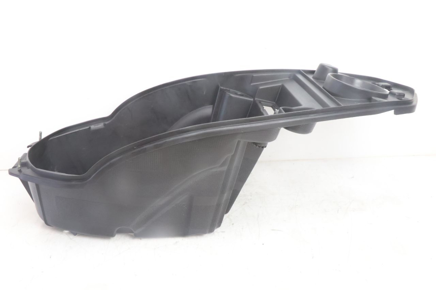 photo de COFFRE SELLE PEUGEOT STREETZONE NAKED 2T 50 (2014 - 2018) - Autre angle de vue