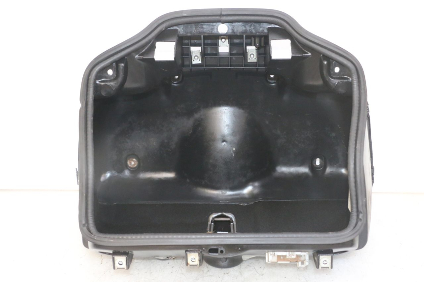 photo de COFFRE SELLE PIAGGIO SUPER LX 125 (2000 - 2003)