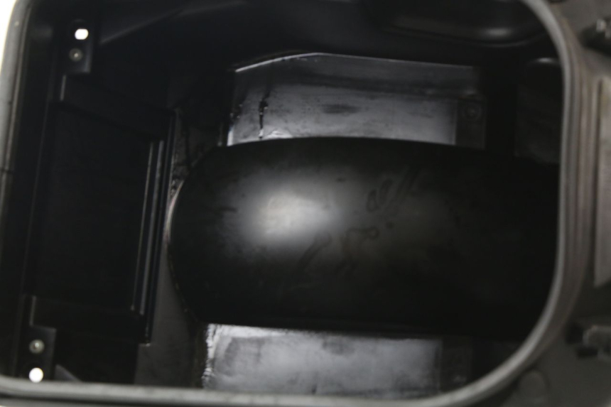 photo de COFFRE SELLE SUZUKI AN BURGMAN 400 (2006 - 2010)