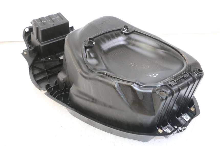 photo de COFFRE SELLE APRILIA SXR 50 (2021 - 2023)