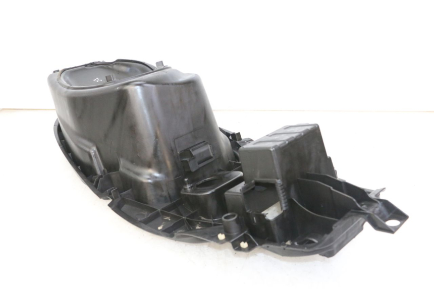photo de COFFRE SELLE APRILIA SXR 50 (2021 - 2023)