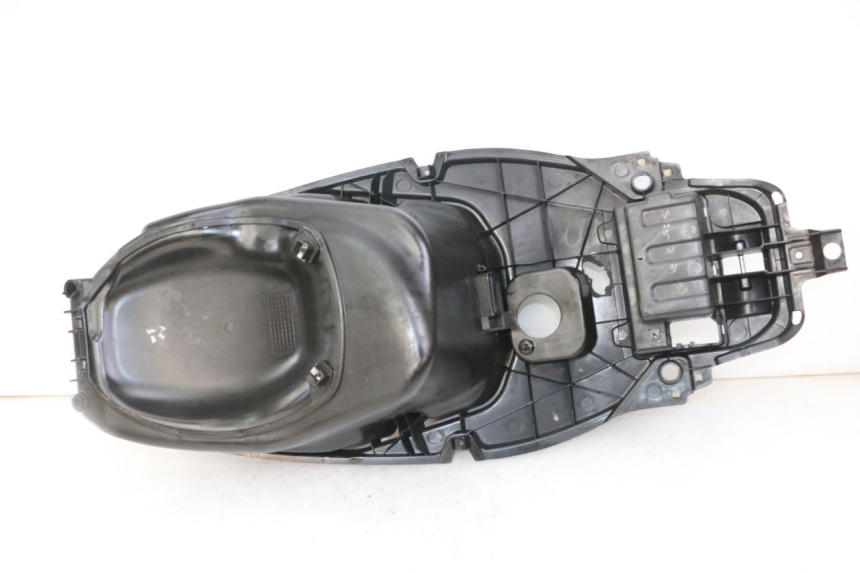 photo de COFFRE SELLE APRILIA SXR 50 (2021 - 2023)