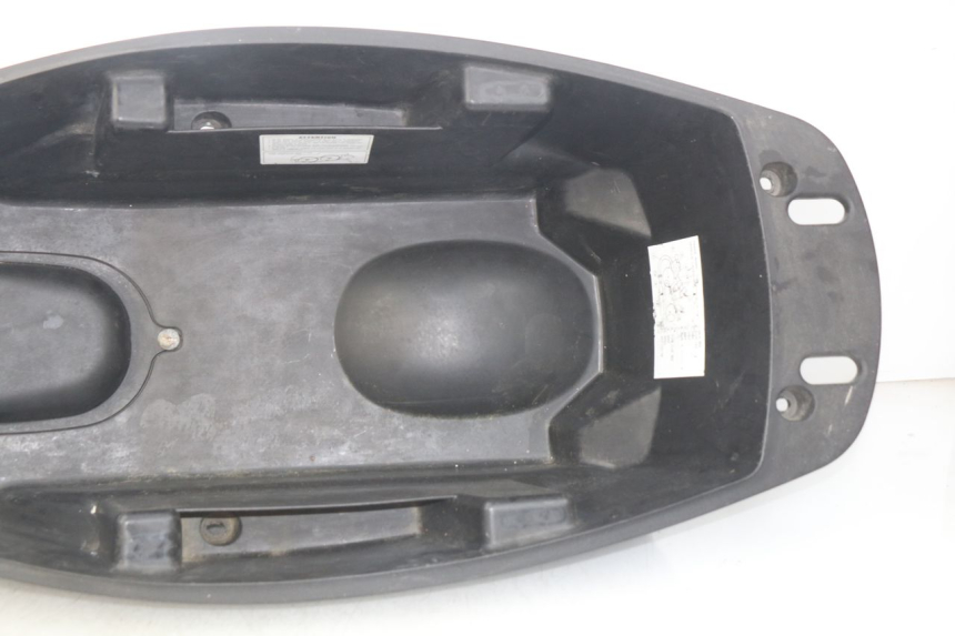 photo de COFFRE SELLE TGB X-MOTION XMOTION 125 (2008 - 2014)