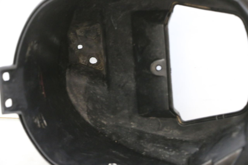 photo de COFFRE SELLE PEUGEOT TKR TREKKER FURIOUS 50 (2005 - 2014) - Zoom composants