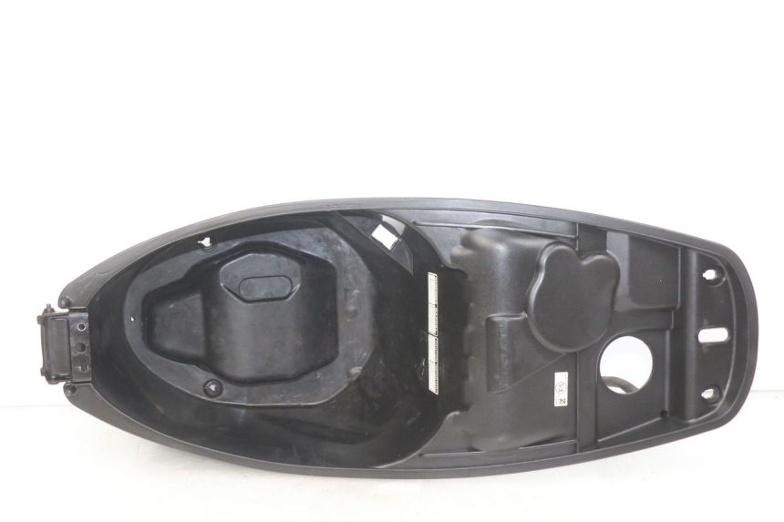 photo de COFFRE SELLE PEUGEOT TWEET 4T 50 (2018 - 2020)